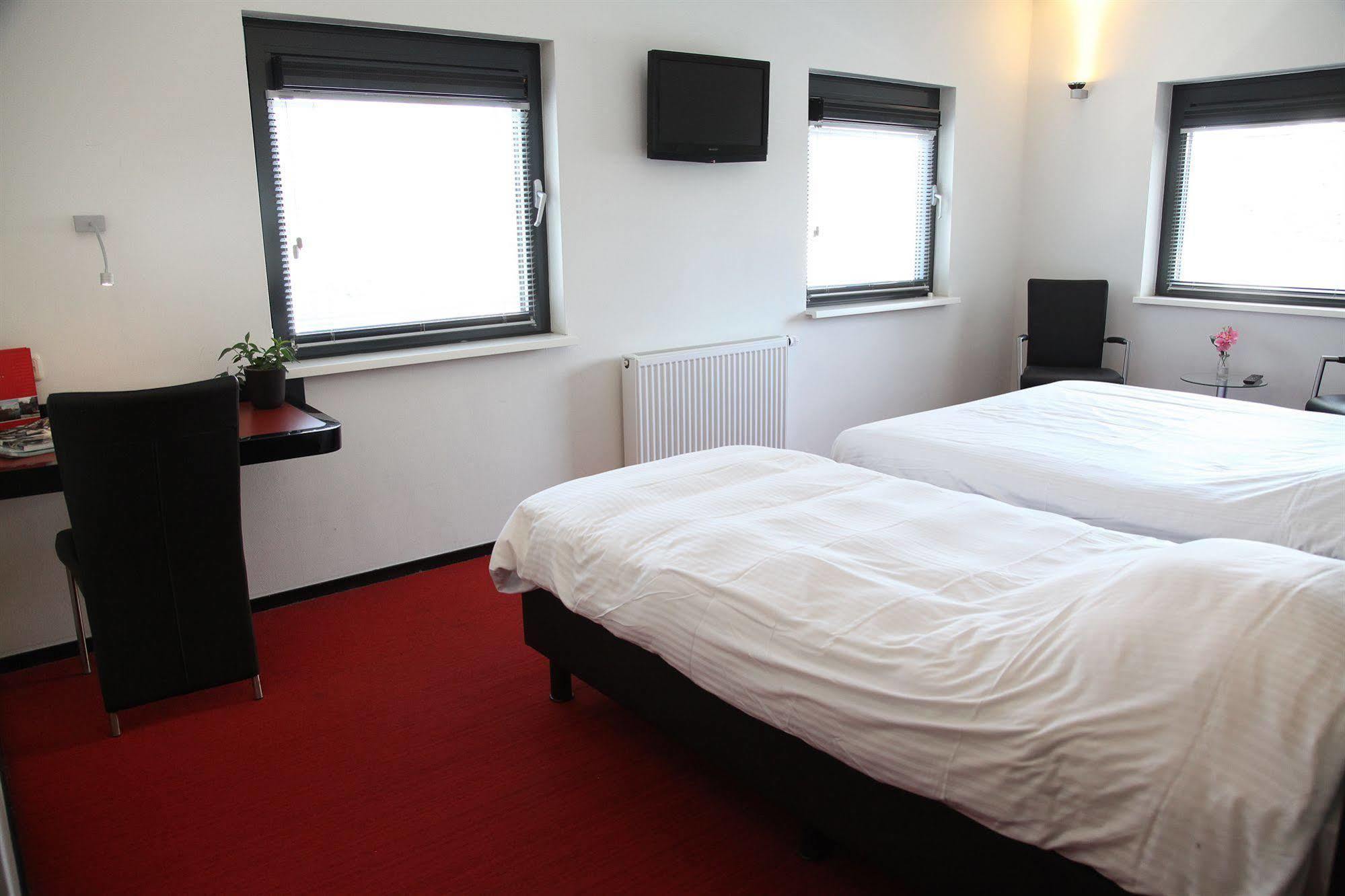 Stads Hotel Boerland 엠멘 외부 사진